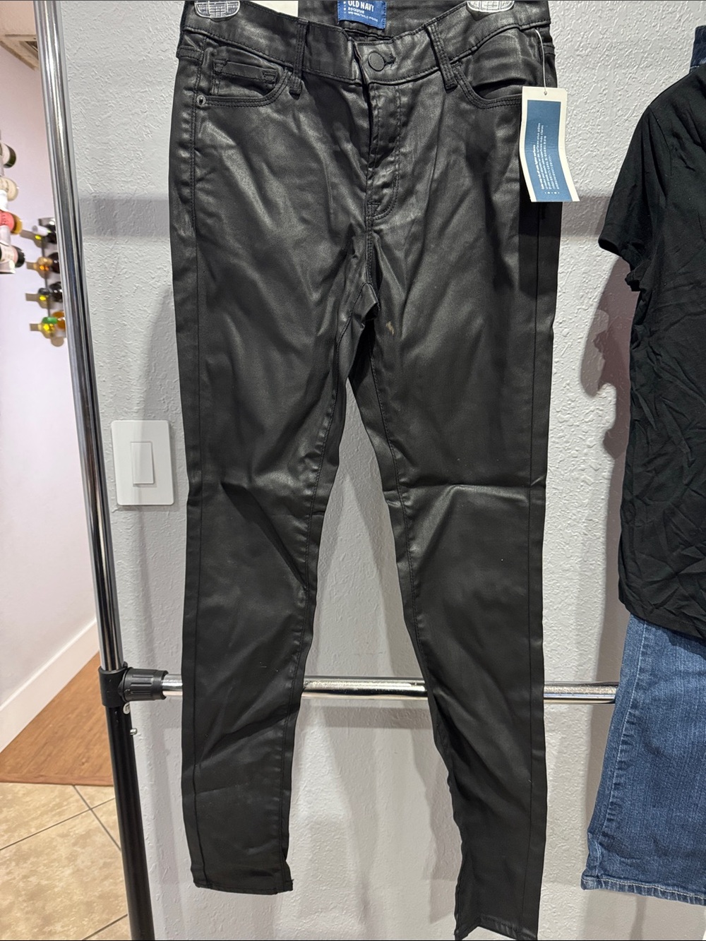 Old Navy Black Coated Skinny Men’s Pants